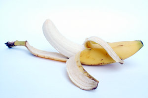 stock de fotos gratis | Un plátano pelado. | bewiki | January - 30