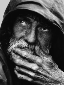 Retrato Homeless Pensativo: 